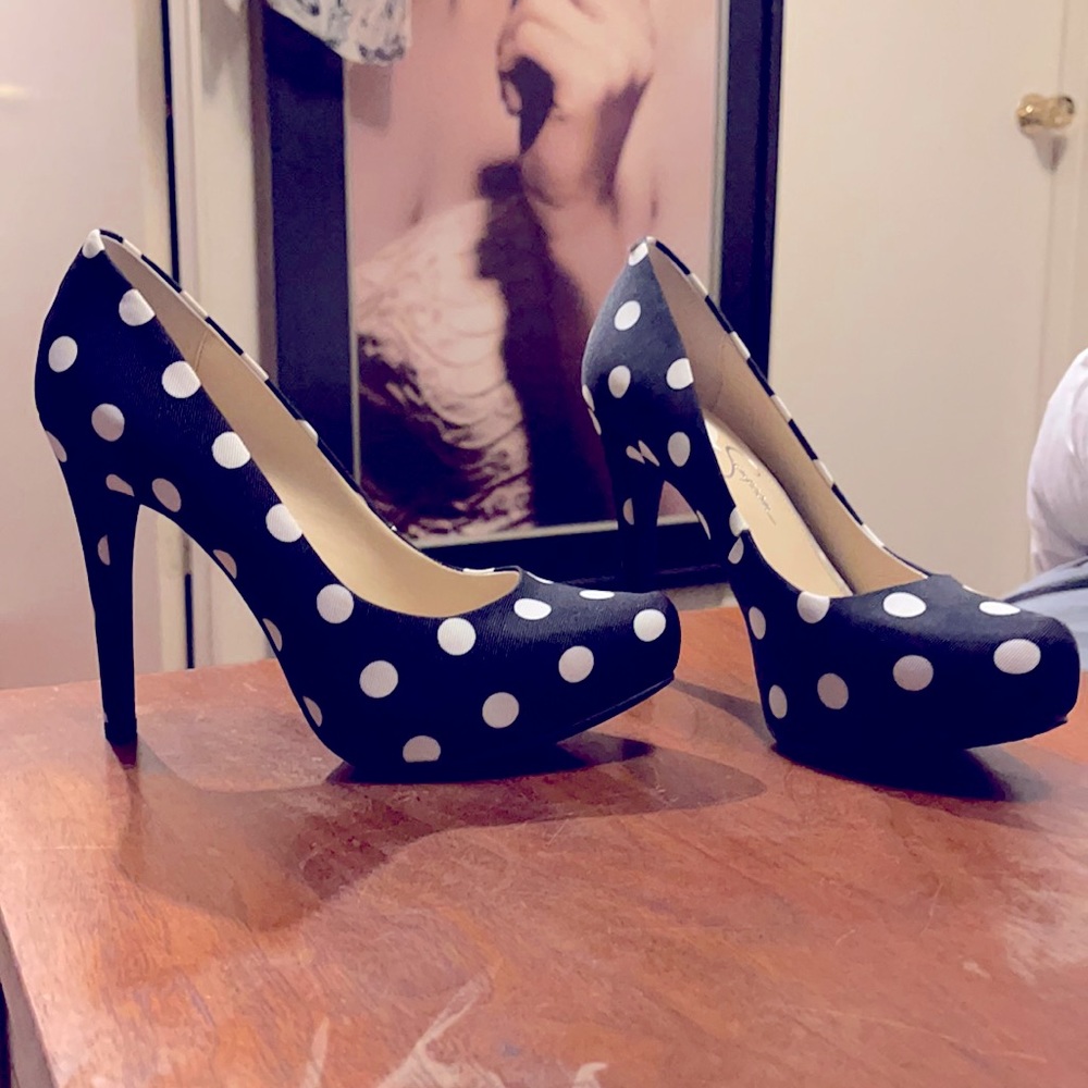 Women’s Heels size 6.5 Jessica Simpsons